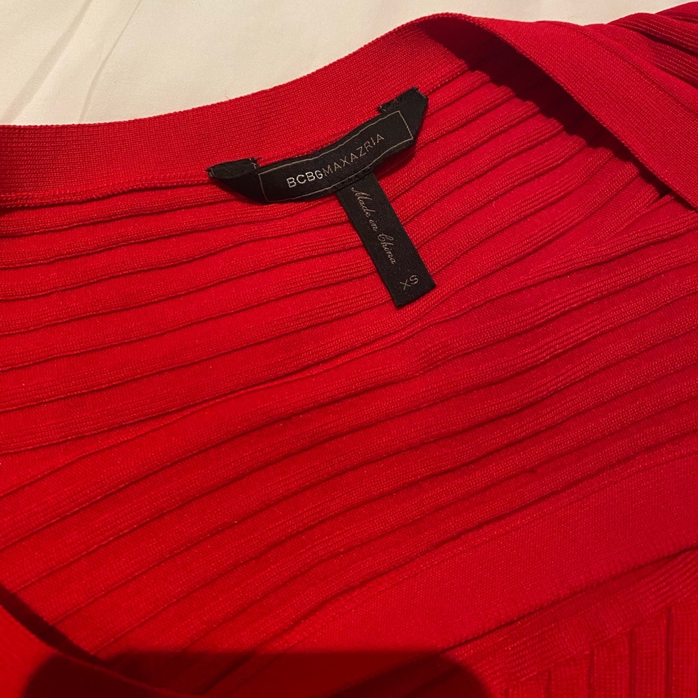 BCBGMaxAzria Red Ribbed Off Shoulder Top ❤️🔥 - Picture 7 of 7